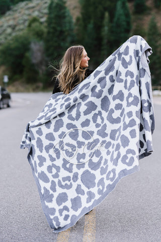 Luxe Blanket - Grey Animal Print