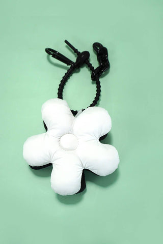 Trending Puffy Daisy Fabric Bag Charm Keychain