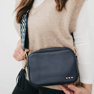 Willow Camera Crossbody Bag: Gray