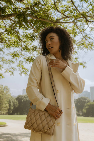 Izzy Puffer Quilted Crossbody with Chain – Trendy 3-Compartment Bag