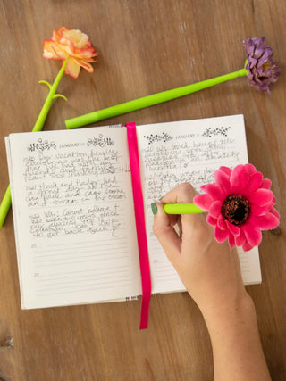 Happy Gel Ink Pens, Set of 3 – Gerber Daisies